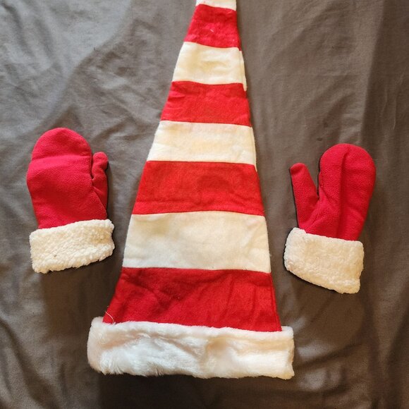Holiday accessories:  Hat and Mittens - Picture 1 of 5
